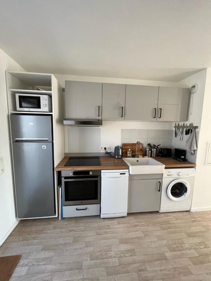 Modern And Bright Apartment Near Paris Ла-Курнев Екстер'єр фото