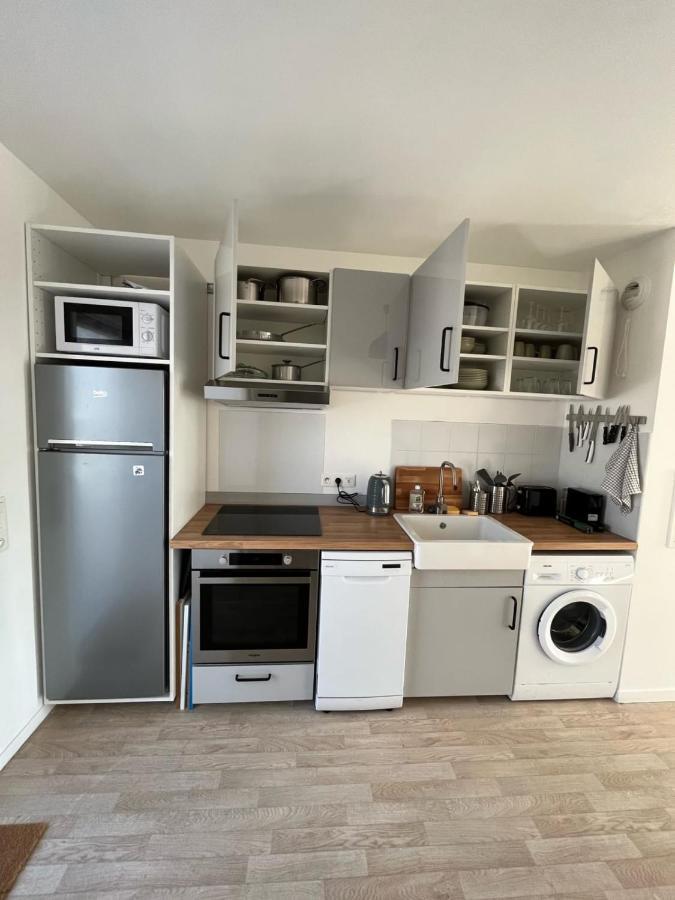 Modern And Bright Apartment Near Paris Ла-Курнев Екстер'єр фото